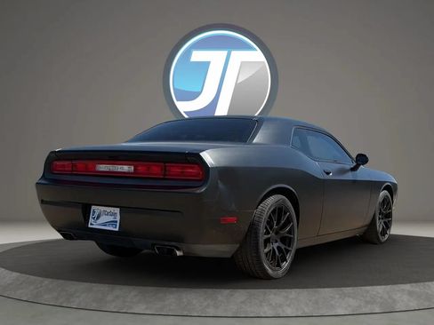 Used 2011 Dodge Challenger RWD image 34