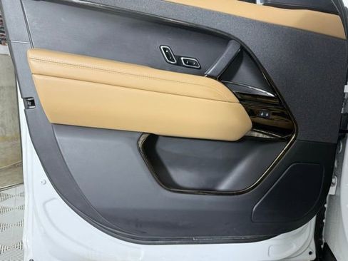 Used 2023 Land Rover Range Rover Sport SE image 14