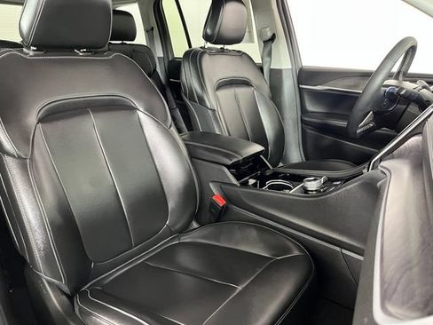Used 2023 Jeep Grand Cherokee Limited w/ Black Appearance Package AWD/4WD image 42