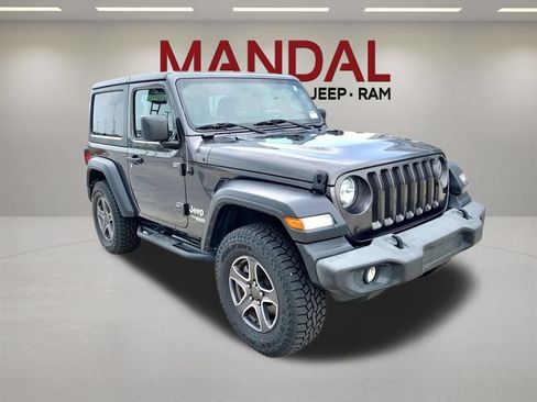 Used 2018 Jeep Wrangler Sport AWD/4WD image 4