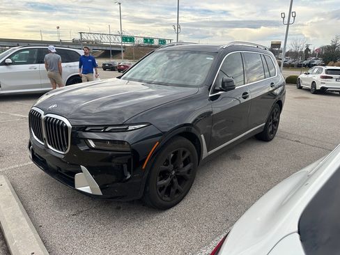 Used 2023 BMW X7 xDrive40i w/ Premium Package image 8