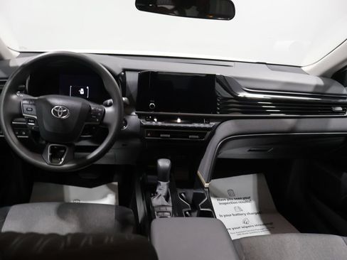 Used 2025 Toyota Camry LE FWD image 16