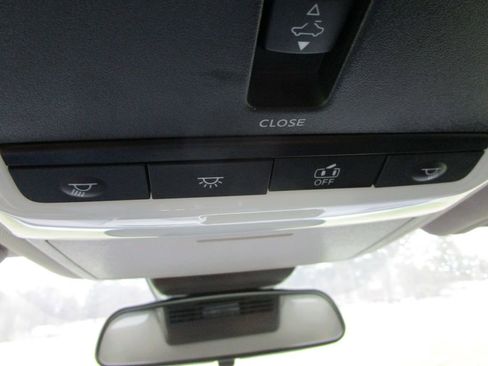 Used 2025 Nissan Altima 2.5 SV w/ SV Special Edition Package image 38