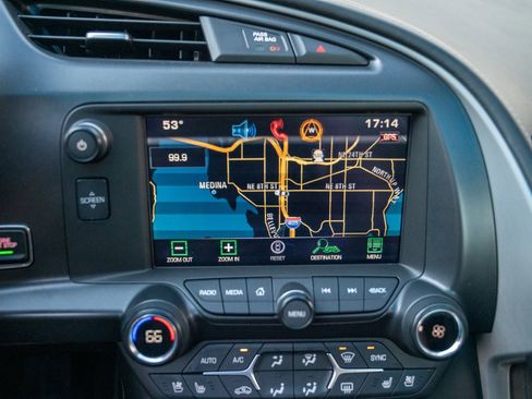 Used 2015 Chevrolet Corvette Stingray Coupe w/ 3LT Preferred Equipment Group image 17