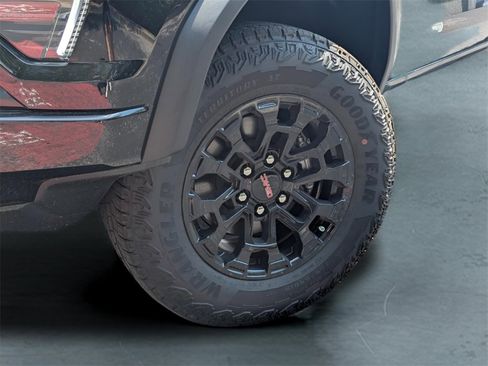 New 2026 GMC Canyon Elevation w/ Convenience Package image 2