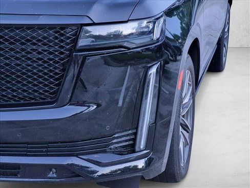 Used 2021 Cadillac Escalade Sport Platinum RWD image 10
