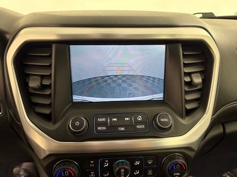Used 2019 GMC Acadia SLT AWD/4WD image 19