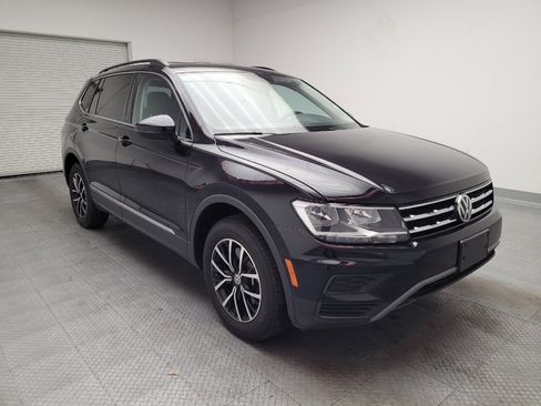 Used 2021 Volkswagen Tiguan SE FWD image 11