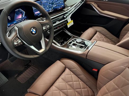 Used 2026 BMW X5 sDrive40i w/ Climate Comfort Package image 4