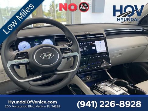 Certified 2024 Hyundai Tucson Limited FWD image 43