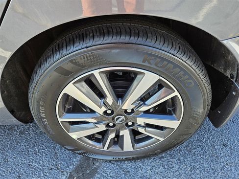 New 2025 Nissan Versa SV w/ Trunk Package image 8