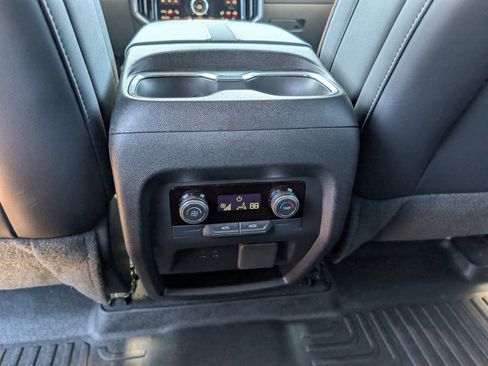 Used 2025 GMC Acadia AT4 AWD/4WD image 21