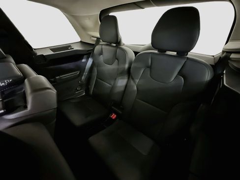 Used 2023 Volvo XC90 B5 Plus w/ Protection Package Premier AWD/4WD image 31