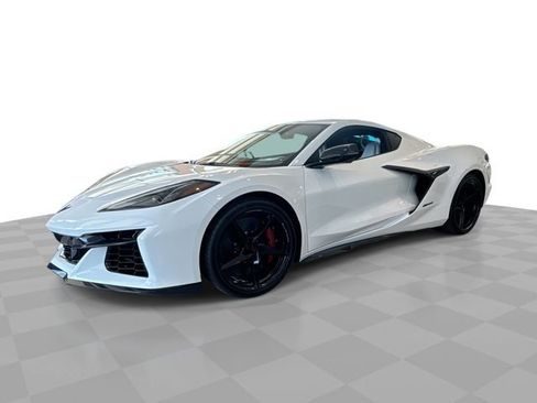New 2026 Chevrolet Corvette E-Ray image 1