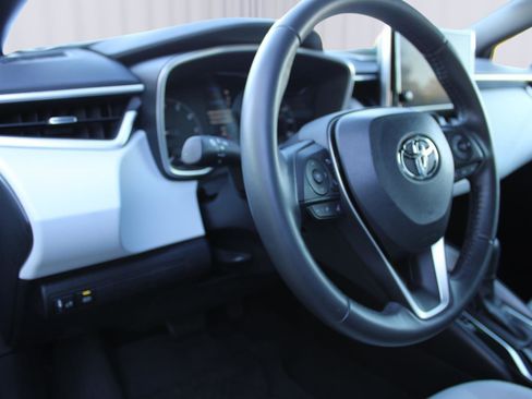 Used 2023 Toyota Corolla SE image 14
