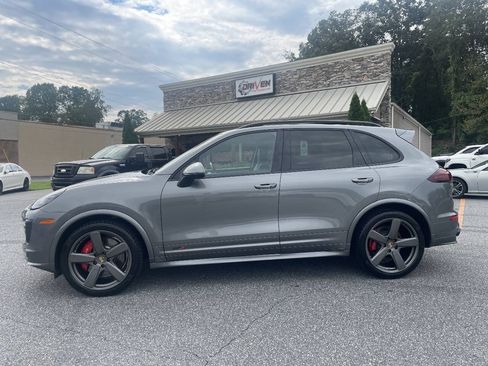 Used 2016 Porsche Cayenne GTS AWD/4WD image 1