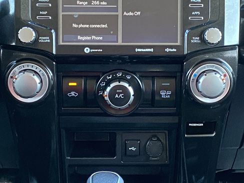 Certified 2024 Toyota 4Runner TRD Off-Road image 15