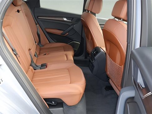 Used 2023 Audi Q5 2.0T Premium Plus w/ Premium Plus Package image 19