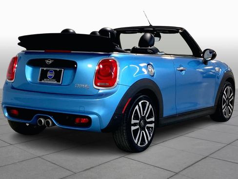 Used 2019 MINI Cooper S w/ Signature Upholstery Package image 12