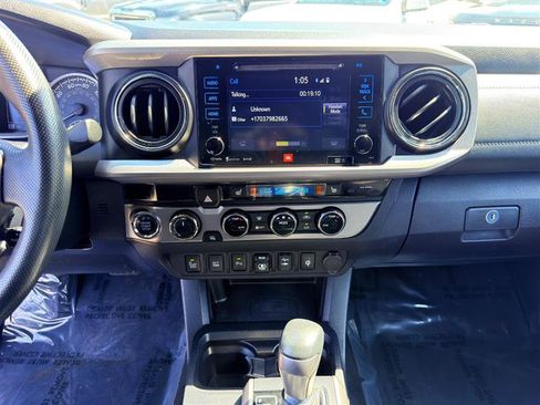 Used 2018 Toyota Tacoma Limited AWD/4WD image 16