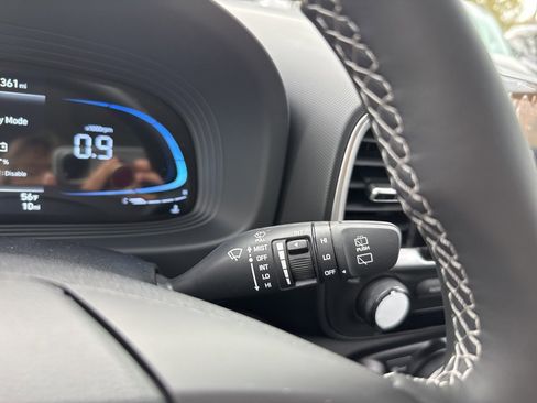 New 2026 Hyundai Venue SEL image 32