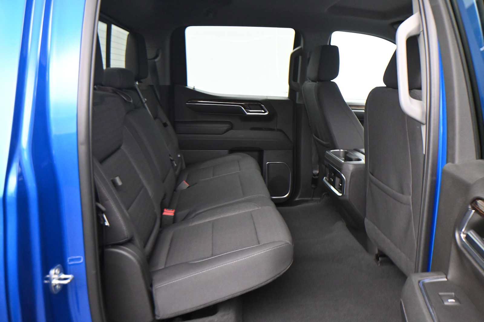 Used 2024 GMC Sierra 1500 Elevation w/ Preferred Package AWD/4WD image 12