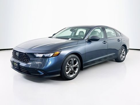 Used 2024 Honda Accord EX image 3
