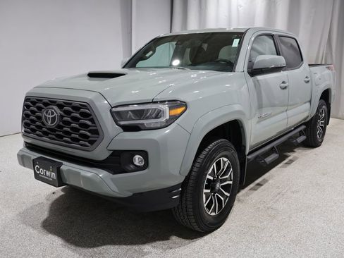 Certified 2022 Toyota Tacoma TRD Sport image 7