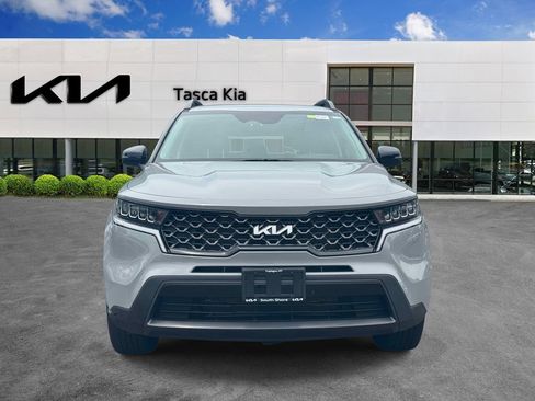 Used 2023 Kia Sorento S AWD/4WD image 2