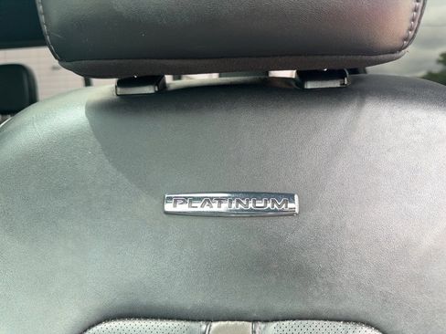 Used 2015 Ford F150 Platinum w/ Equipment Group 701A Luxury AWD/4WD image 13