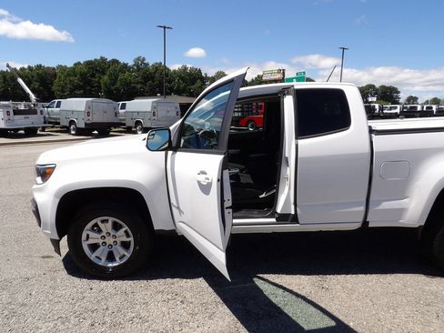 Used 2022 Chevrolet Colorado LT w/ Fleet Safety Package RWD image 13