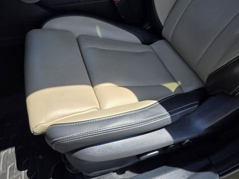 Used 2021 Subaru Outback Limited AWD/4WD image 34