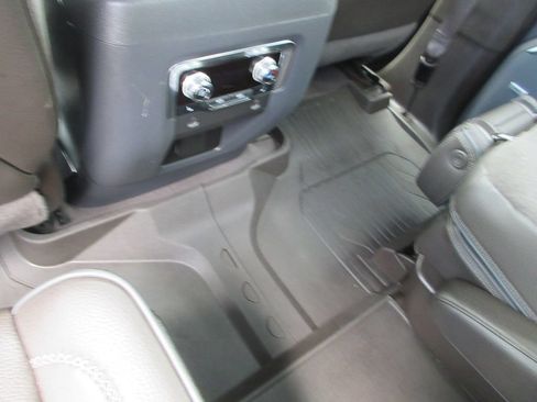 Certified 2022 GMC Yukon Denali AWD/4WD image 34