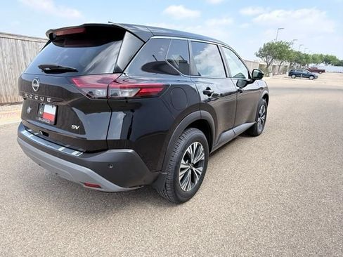 Used 2022 Nissan Rogue SV FWD image 6