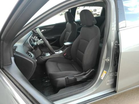 Used 2023 Chevrolet Malibu LS FWD image 15