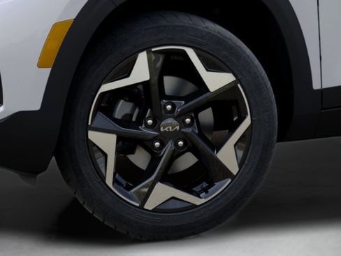 New 2026 Kia Seltos EX FWD image 10