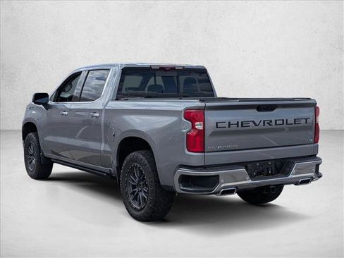 Used 2023 Chevrolet Silverado 1500 LTZ w/ LTZ Premium Package AWD/4WD image 7