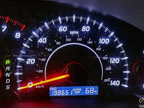 Used 2011 Toyota Camry LE w/ LE Extra-Value Pkg image 19