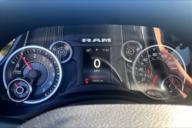 Used 2021 RAM 1500 Big Horn AWD/4WD image 14