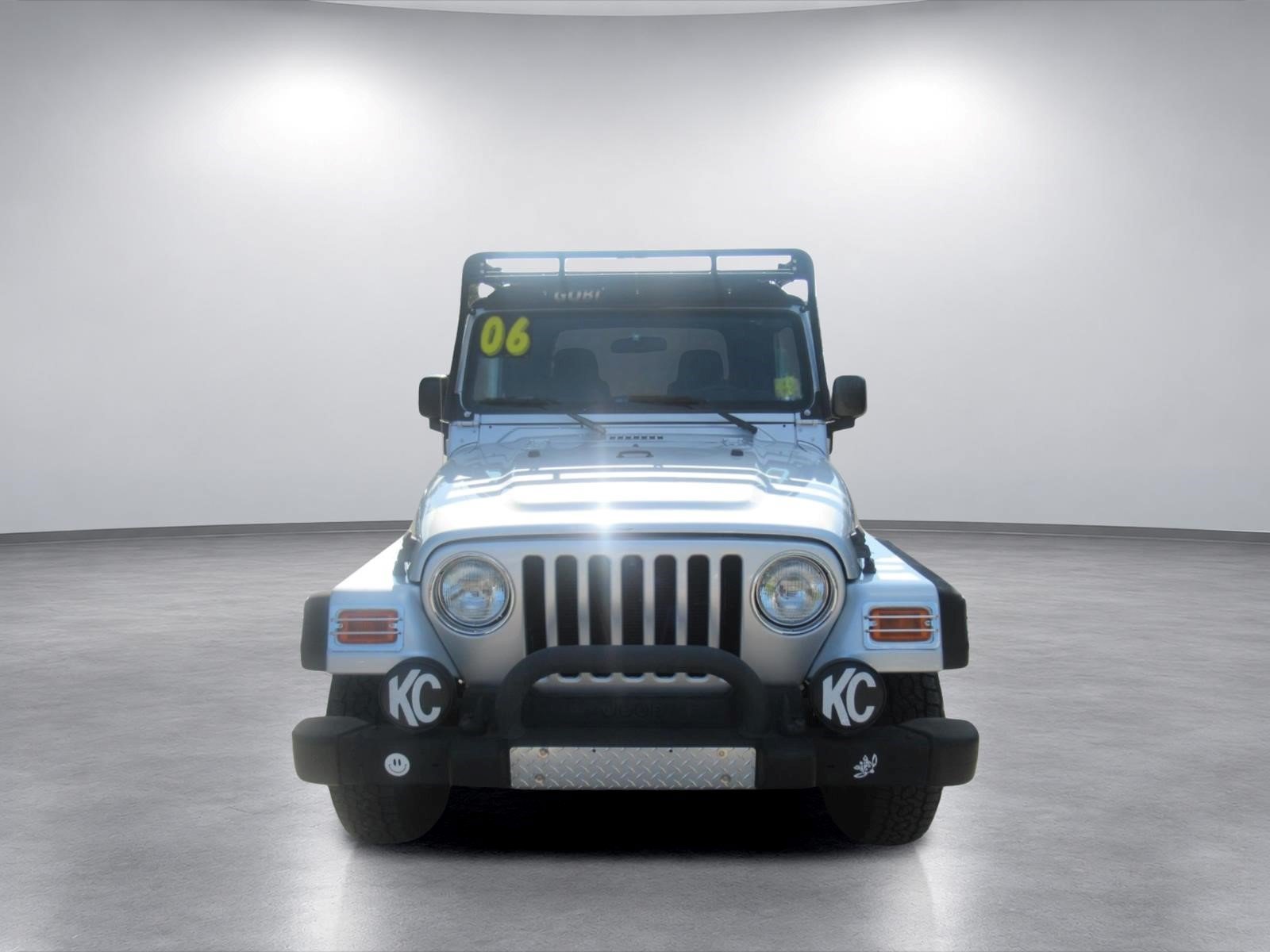 Used 2006 Jeep Wrangler Sport w/ 30" Tire & Wheel Group AWD/4WD image 3