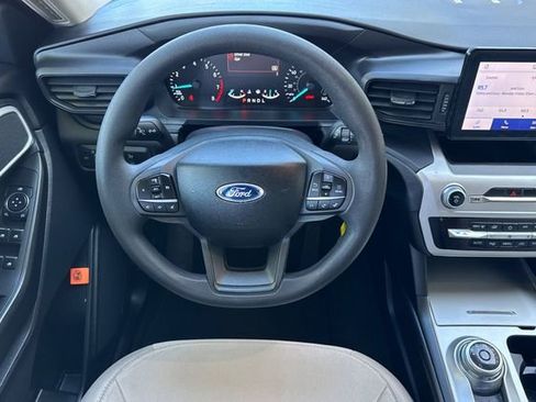 Used 2022 Ford Explorer 2WD image 16