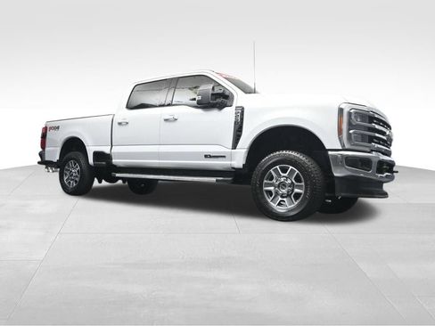 Used 2023 Ford F250 Lariat w/ FX4 Off-Road Package AWD/4WD image 33