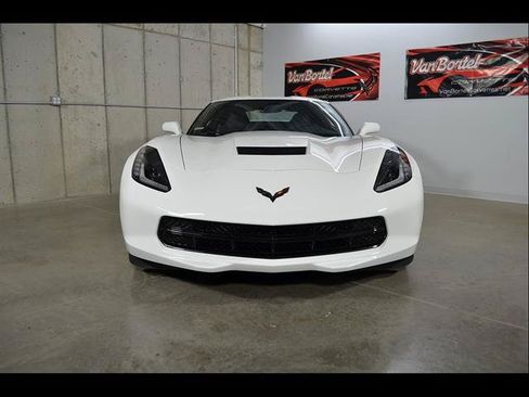 Used 2017 Chevrolet Corvette Stingray Coupe w/ Carbon Flash Badge Package RWD image 3