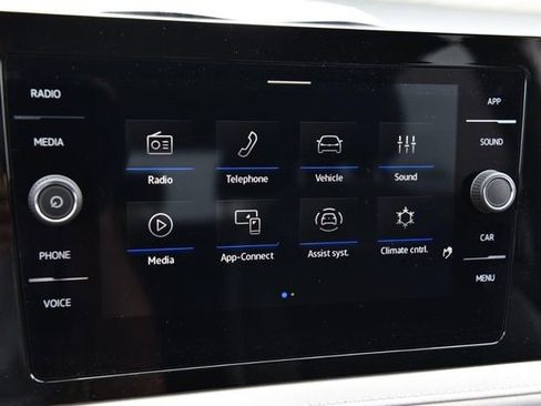 New 2026 Volkswagen Taos SE FWD image 13