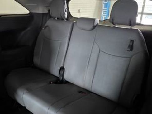 New 2026 Toyota Sienna XLE image 27