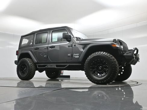 Used 2018 Jeep Wrangler Unlimited Sport image 43