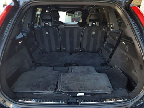 Used 2022 Volvo XC90 T8 R-Design w/ Advanced Package image 24