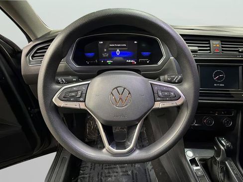 Used 2023 Volkswagen Tiguan S image 11