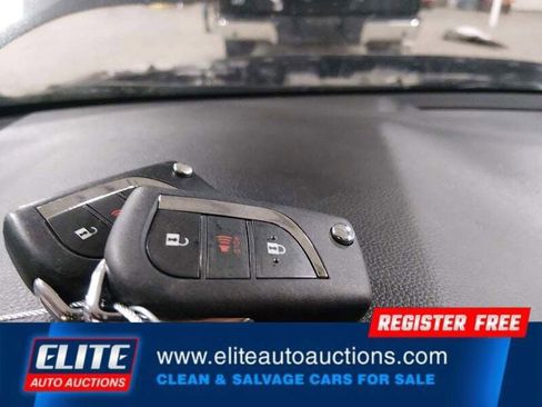 Used 2023 Toyota RAV4 LE AWD/4WD image 22