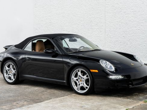 Used 2007 Porsche 911 Carrera RWD image 13